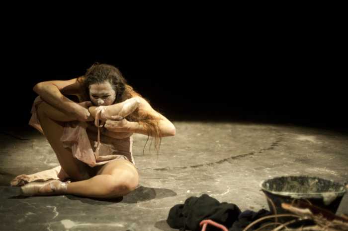 INTERNO 5 - Mangiare e Bere. Letame e Morte